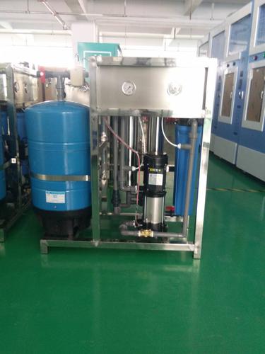 西安水處理設(shè)備生產(chǎn)廠家 反滲透設(shè)備操作手冊與電氣信號裝置制造指南